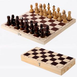 Шахматы настольные с деревянной доской